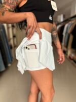 Pollera Deportiva K-Five Plisada con Calza y Doble Bolsillo - Imagen 3