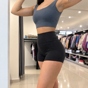 Calza Corta Short Seamless Ribbed con Efecto Scrunch Push Up