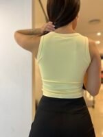 Musculosa Deportiva Crop con Top Incorporado y Ruedo Cruzado Mod. 26669 - Imagen 5