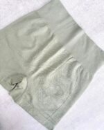Calza Corta Deportiva Lv. Short Seamless Mod. 831 | Tiro Alto Faja, Tejido Sin Costuras y Efecto Modelador Verde salvia