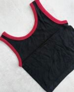 Top Musculosa VicBlack Morley Mod. 006 | Escote Redondo, Vivos a Contraste y Calce Crop Negro