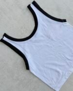 Top Musculosa VicBlack Morley Mod. 006 | Escote Redondo, Vivos a Contraste y Calce Crop Blanco